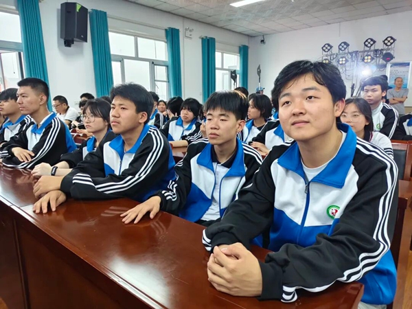 03.jpg